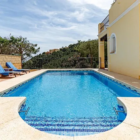 Buganvillas Дом отдыха Альтеа